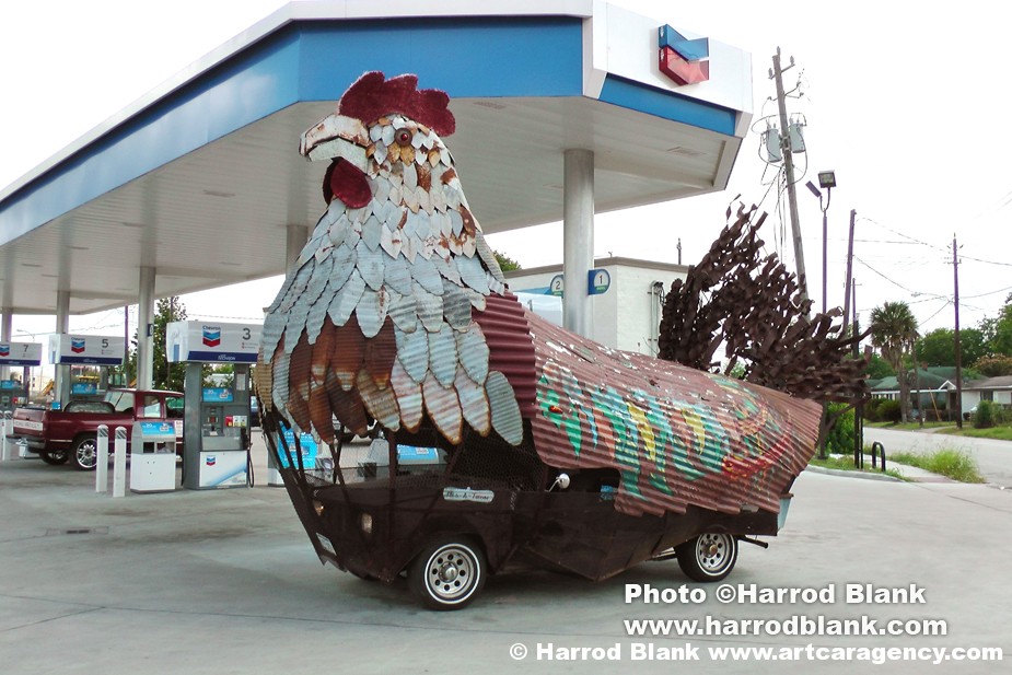  Chicken-art-car-by-S